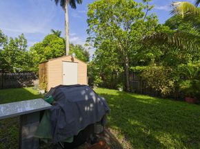 795 NE 146 St, North Miami FL 33161