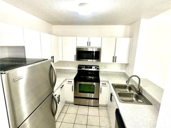 2901 Riverside Dr 304, Coral Springs FL 33065