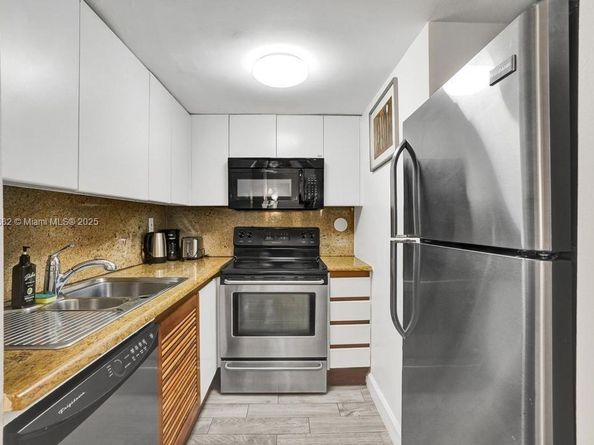834 Ocean Dr 306, Miami Beach FL 33139