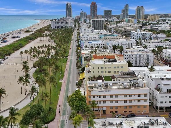 834 Ocean Dr 306, Miami Beach FL 33139