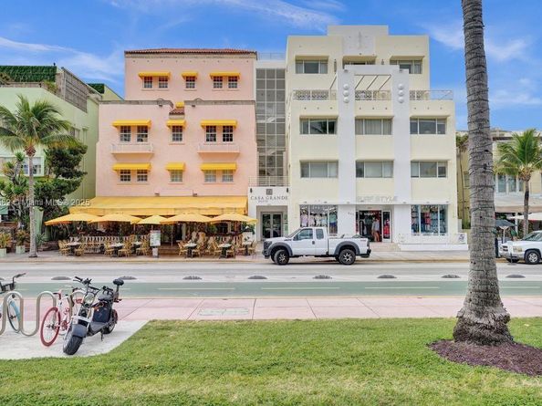 834 Ocean Dr 306, Miami Beach FL 33139