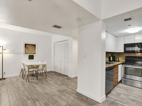 834 Ocean Dr 306, Miami Beach FL 33139