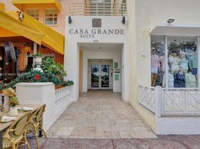834 Ocean Dr 306, Miami Beach FL 33139