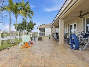 1844 Aspen Ln, Weston FL 33327