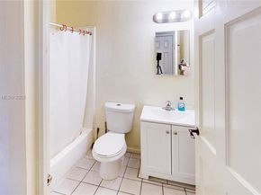 235 SW 16th Ter, Homestead FL 33030