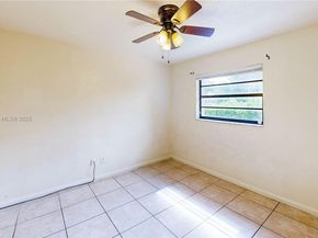 235 SW 16th Ter, Homestead FL 33030