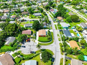 235 SW 16th Ter, Homestead FL 33030