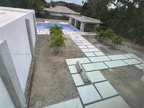 6190 SW 128th St, Pinecrest FL 33156