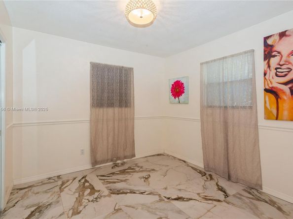9540 Lisa Rd, Cutler Bay FL 33157