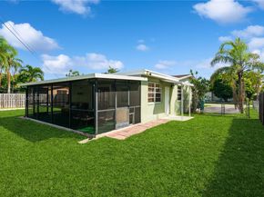 9540 Lisa Rd, Cutler Bay FL 33157