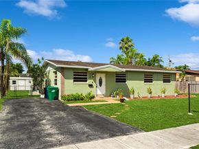 9540 Lisa Rd, Cutler Bay FL 33157