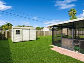 9540 Lisa Rd, Cutler Bay FL 33157