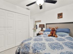 5566 NW 102nd Pl, Doral FL 33178