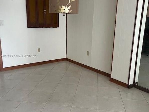 1662 Lincoln Ct 508, Miami Beach FL 33139