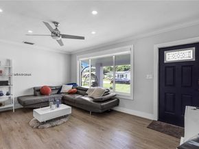 2051 Arcadia Dr, Miramar FL 33023