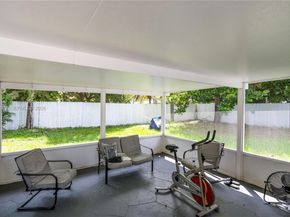 2051 Arcadia Dr, Miramar FL 33023
