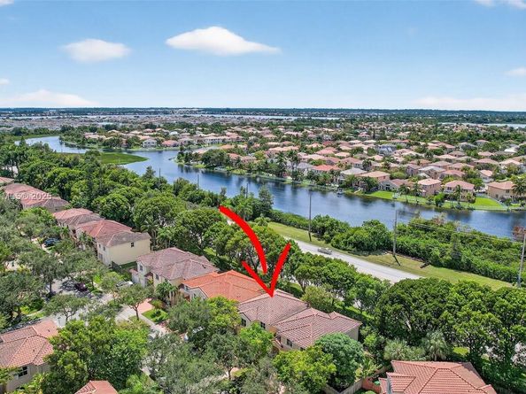 3306 SW 171st Ter, Miramar FL 33027