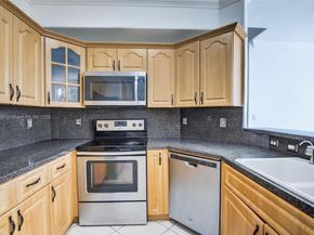 3306 SW 171st Ter, Miramar FL 33027