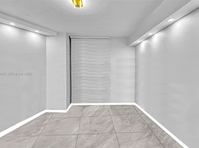 3530 Mystic Pointe Dr 411, Aventura FL 33180