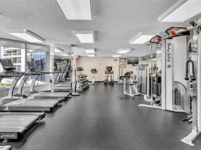 3530 Mystic Pointe Dr 411, Aventura FL 33180