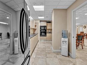 3530 Mystic Pointe Dr 411, Aventura FL 33180