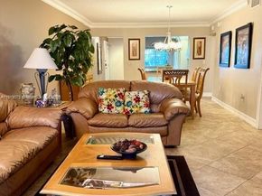 4000 Crystal Lake Dr 112, Deerfield Beach FL 33064