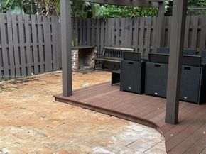 546 NE 199th Ln 4W, Miami FL 33179