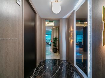 300 N Biscayne Blvd