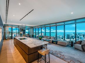 300 N Biscayne Blvd 7803, Miami FL 33132