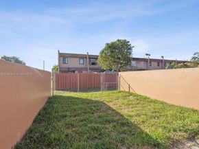 2754 NW 193rd Ter, Miami Gardens FL 33056