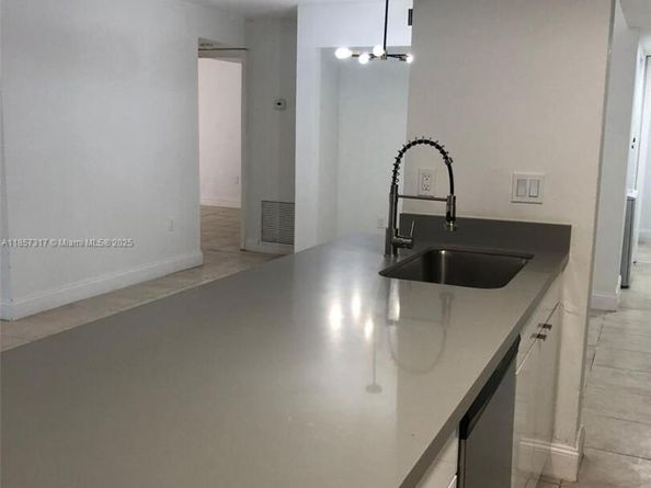16220 NW 2nd Ave 410, Miami FL 33169