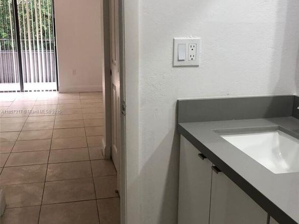 16220 NW 2nd Ave 410, Miami FL 33169
