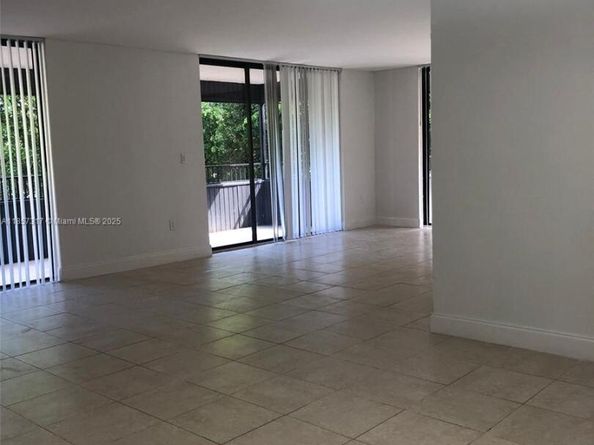 16220 NW 2nd Ave 410, Miami FL 33169