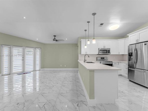 6445 SW 152nd Pl 645, Miami FL 33193