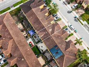 8766 NW 112th Path, Doral FL 33178