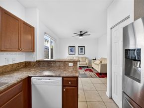 8766 NW 112th Path, Doral FL 33178
