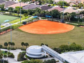 8766 NW 112th Path, Doral FL 33178