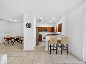 8766 NW 112th Path, Doral FL 33178