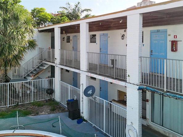 115 Inlet Way, Palm Beach Shores FL 33404