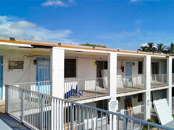 115 Inlet Way, Palm Beach Shores FL 33404