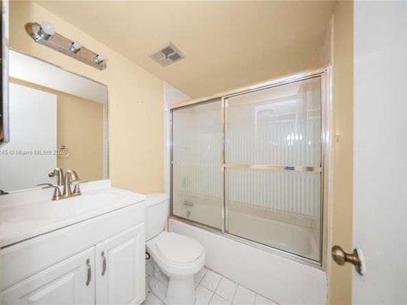 5689 W 28th Ave 5689, Hialeah FL 33016