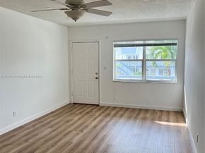 55 NW 204th St 20, Miami Gardens FL 33169