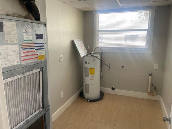 6437 Custer St, Hollywood FL 33024