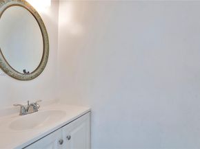 5433 NW 169th St, Miami Gardens FL 33055