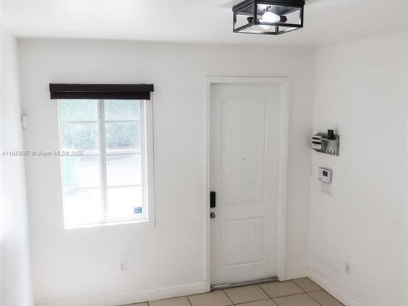 21416 NW 13th Pl, Miami Gardens FL 33169