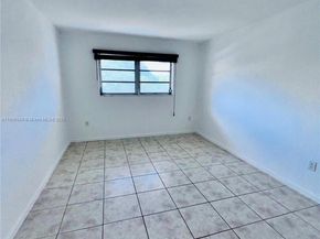 12290 NE 11th Ct 305, North Miami FL 33161