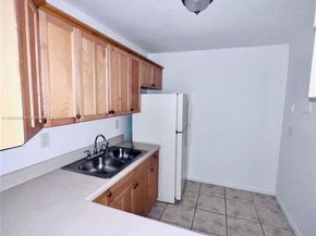 12290 NE 11th Ct 305, North Miami FL 33161