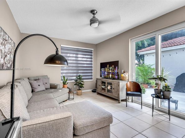 845 NW 132nd Ave, Pembroke Pines FL 33028