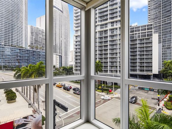 500 Brickell Ave 501, Miami FL 33131