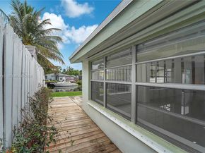 2718 Sherman St, Hollywood FL 33020